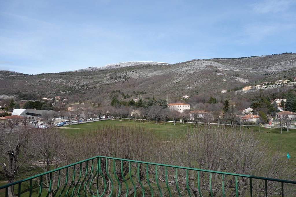 Hotel Le Prejoly Saint-Vallier-de-Thiey Eksteriør billede