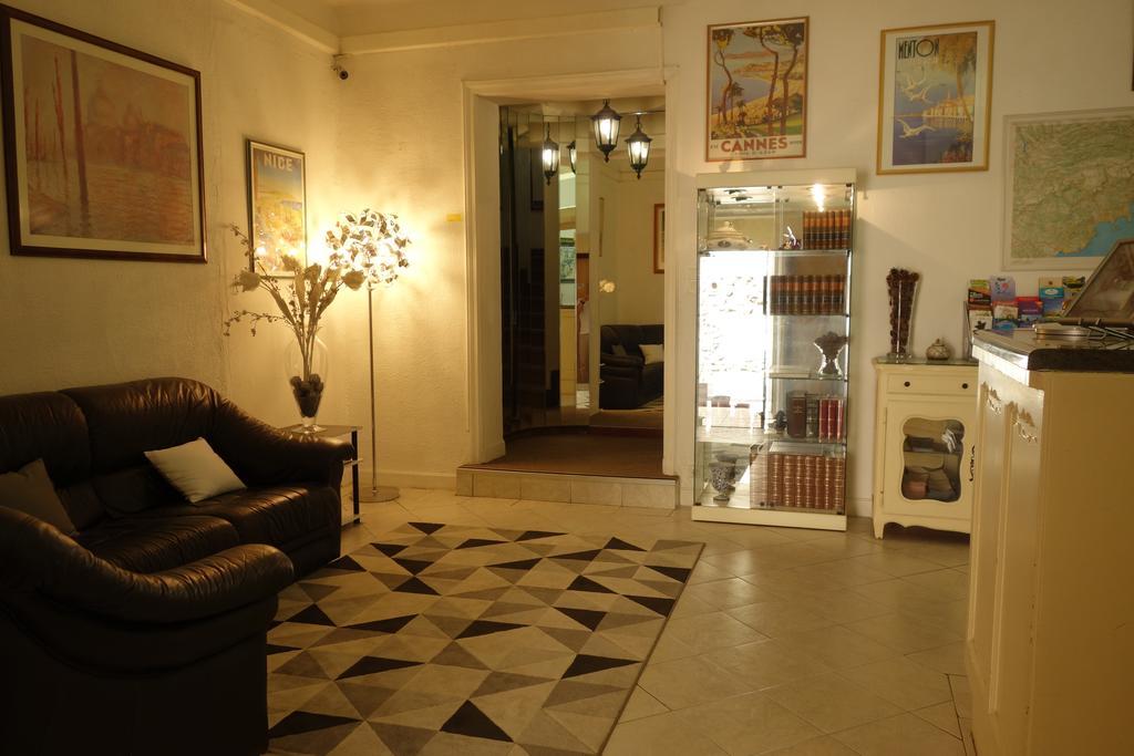 Hotel Le Prejoly Saint-Vallier-de-Thiey Eksteriør billede